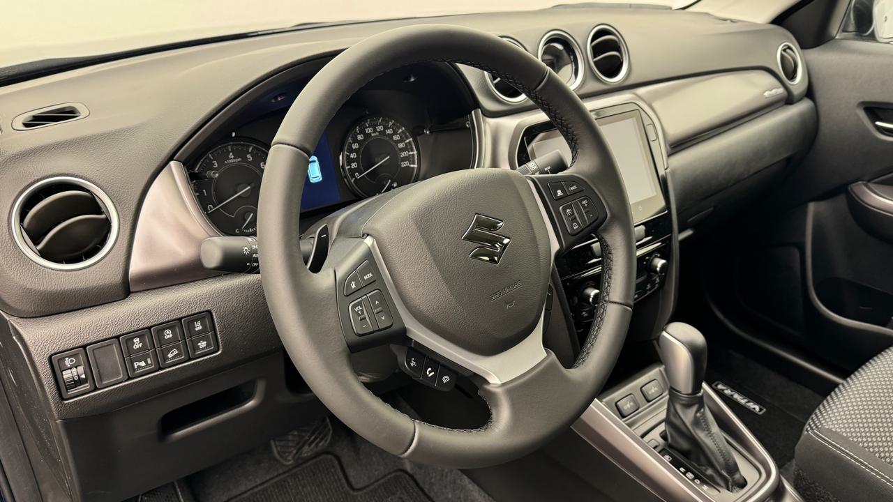 Suzuki<br>Vitara 1.4 Boosterjet Compact + 4x4 Hybrid