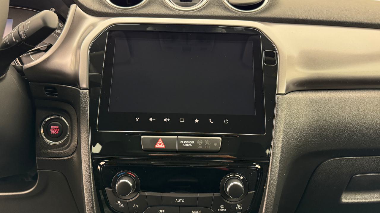 Suzuki<br>Vitara 1.4 Boosterjet Compact + 4x4 Hybrid