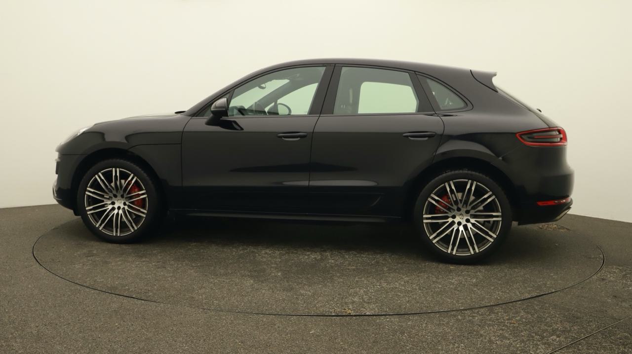 Porsche<br>Macan Turbo PDK 400PS