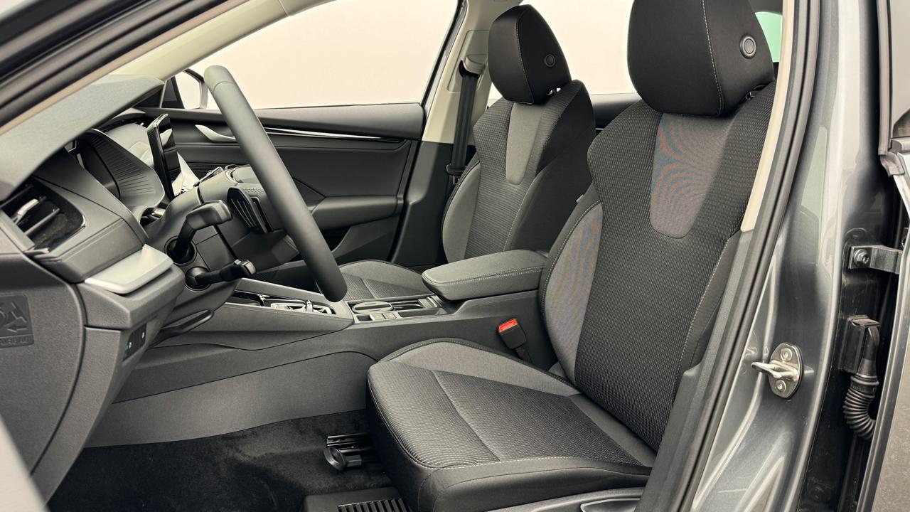 Skoda<br>Octavia Combi 1.5 TSI mHEV DSG Selection