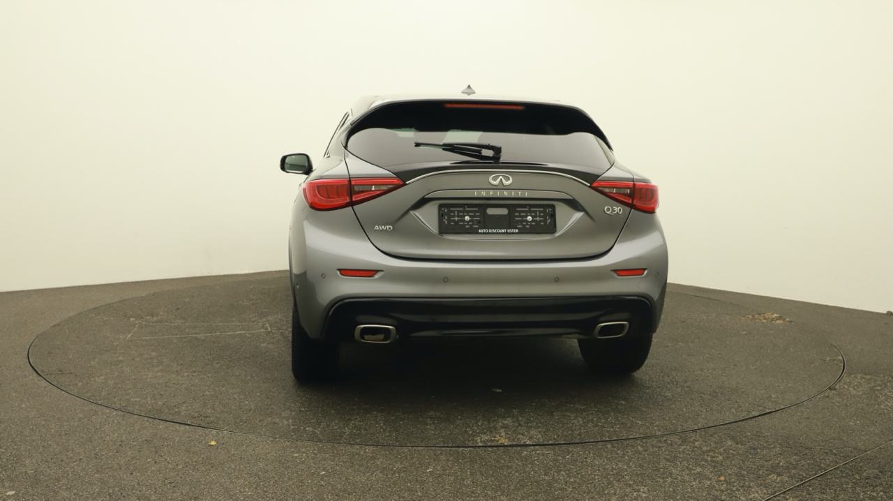 Infiniti<br>Q30 2.2d Premium City Black AWD DCT