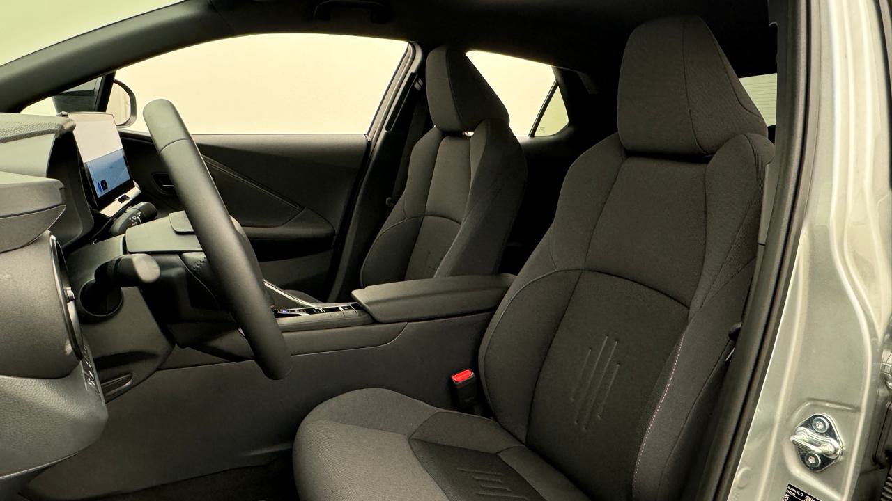 Toyota<br>C-HR 2.0 PHEV CVT Style