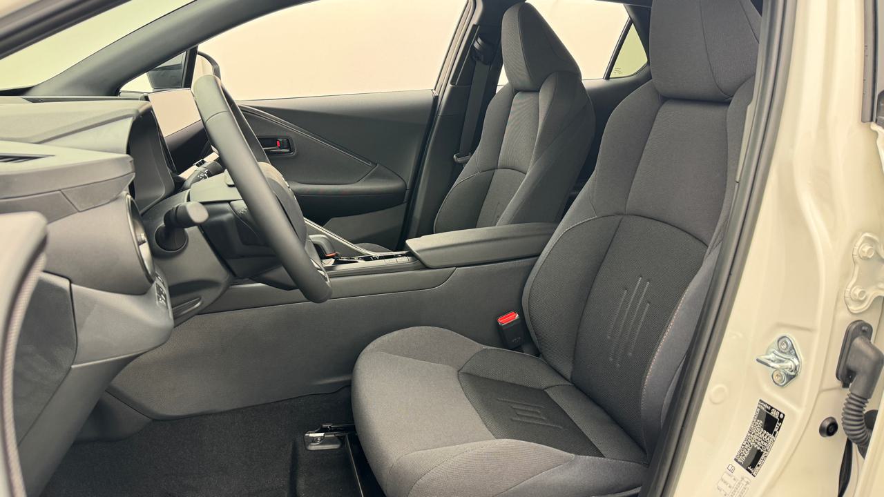 Toyota<br>C-HR 2.0 PHEV CVT Style