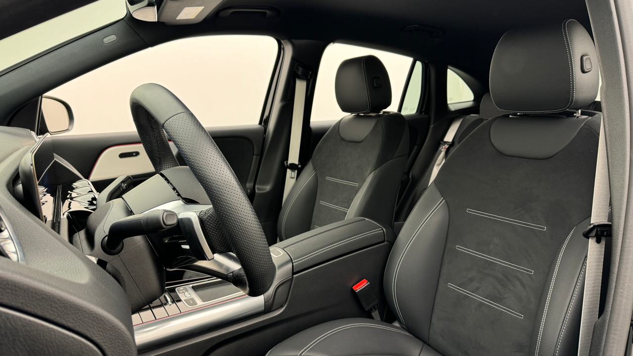 Mercedes<br>GLA 200d AMG Line