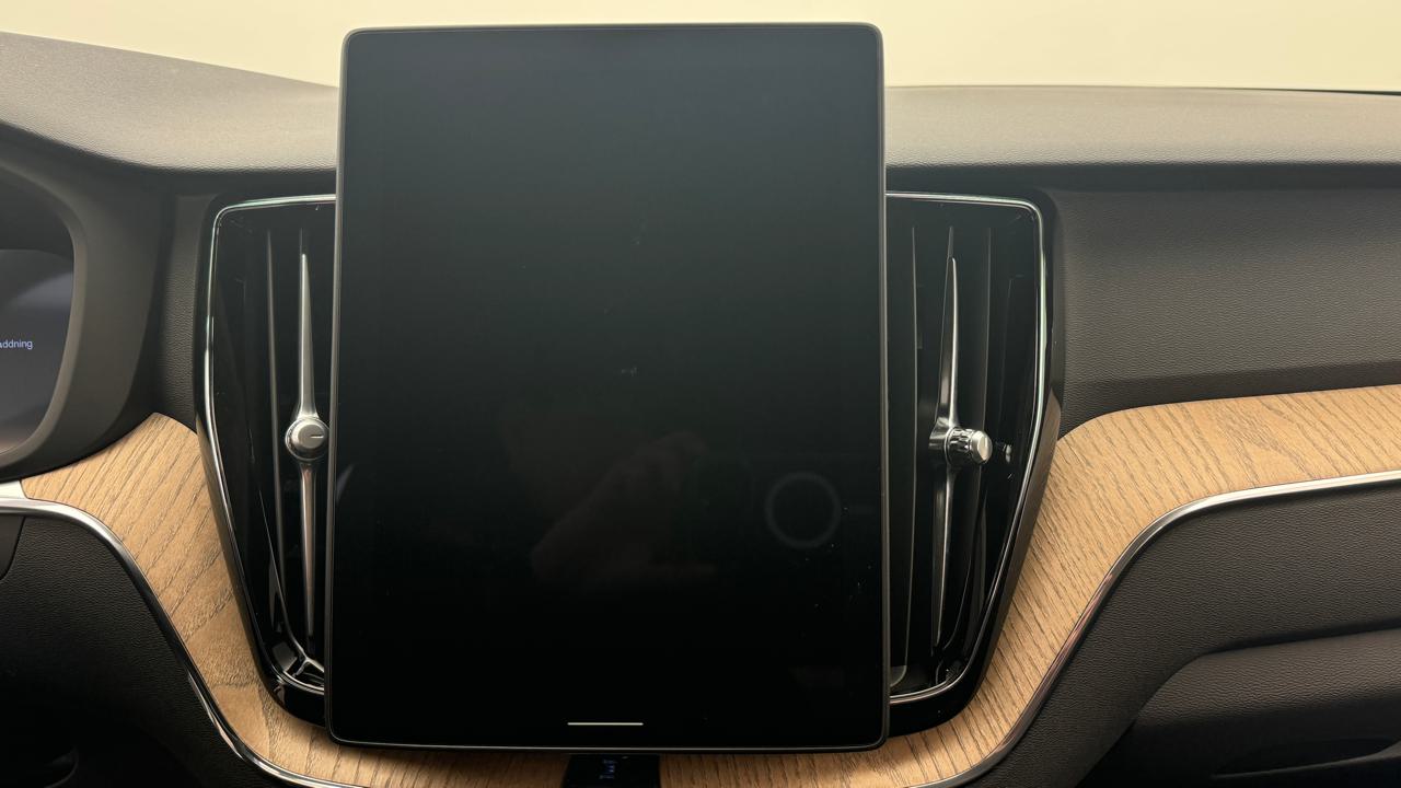 Volvo<br>XC60 T6 eAWD PluginHybrid Plus Dark Geartronic