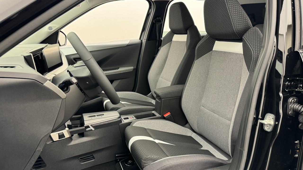 Opel<br>Frontera-e 44 kWh GS