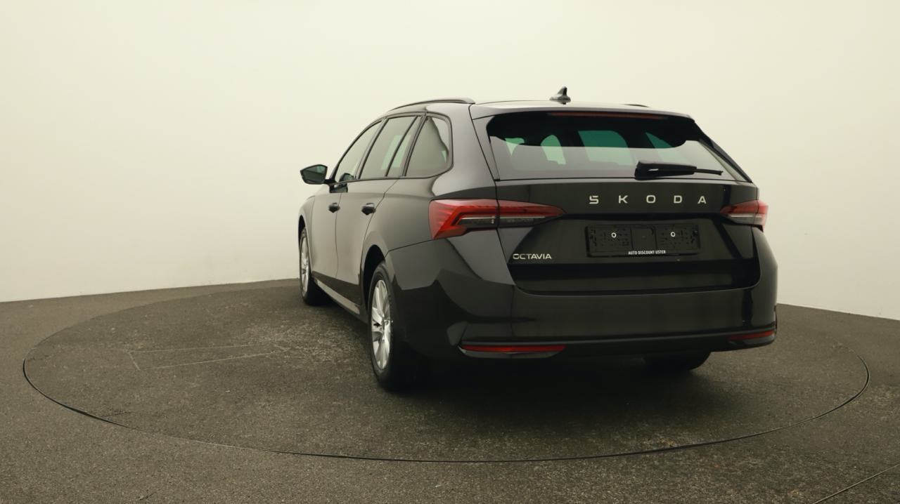 Skoda<br>Octavia Combi 2.0 TDI DSG Selection