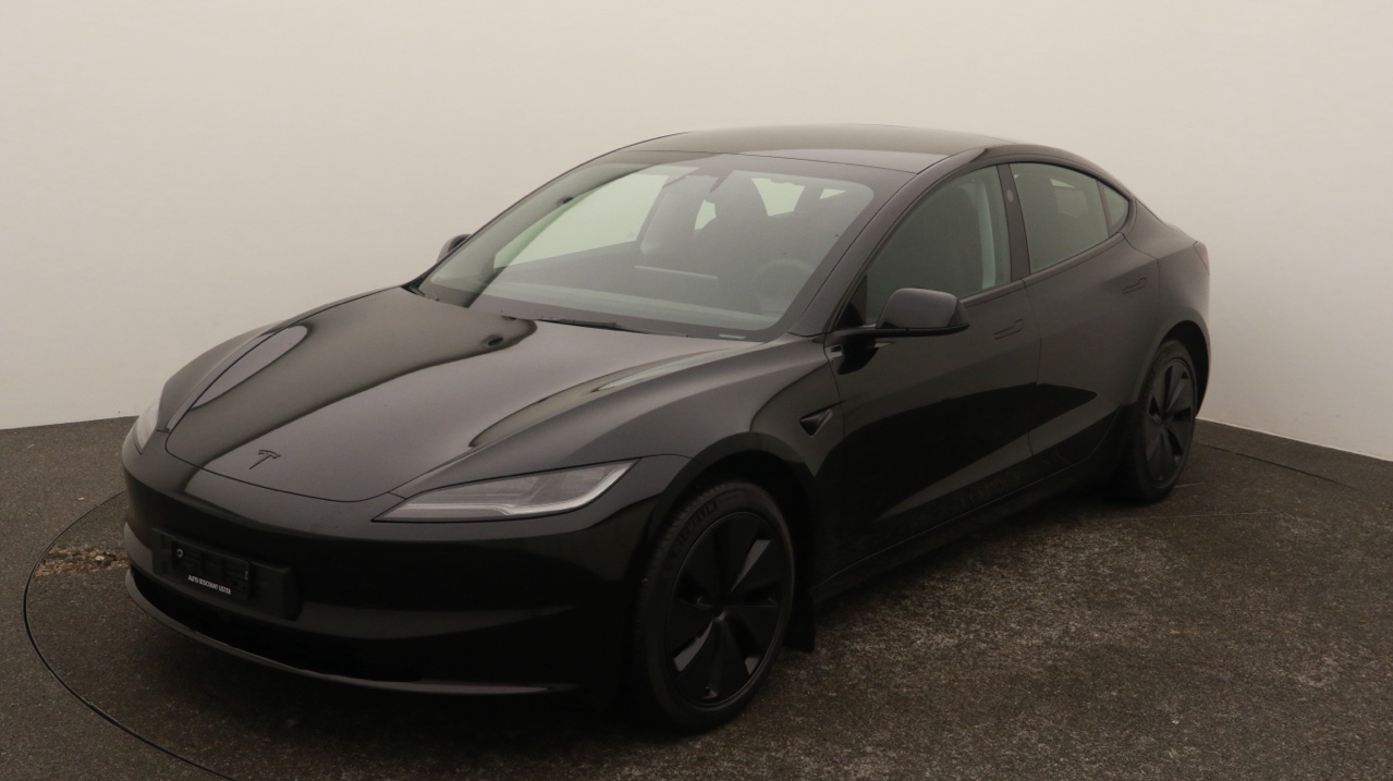Tesla<br>Model 3 RWD