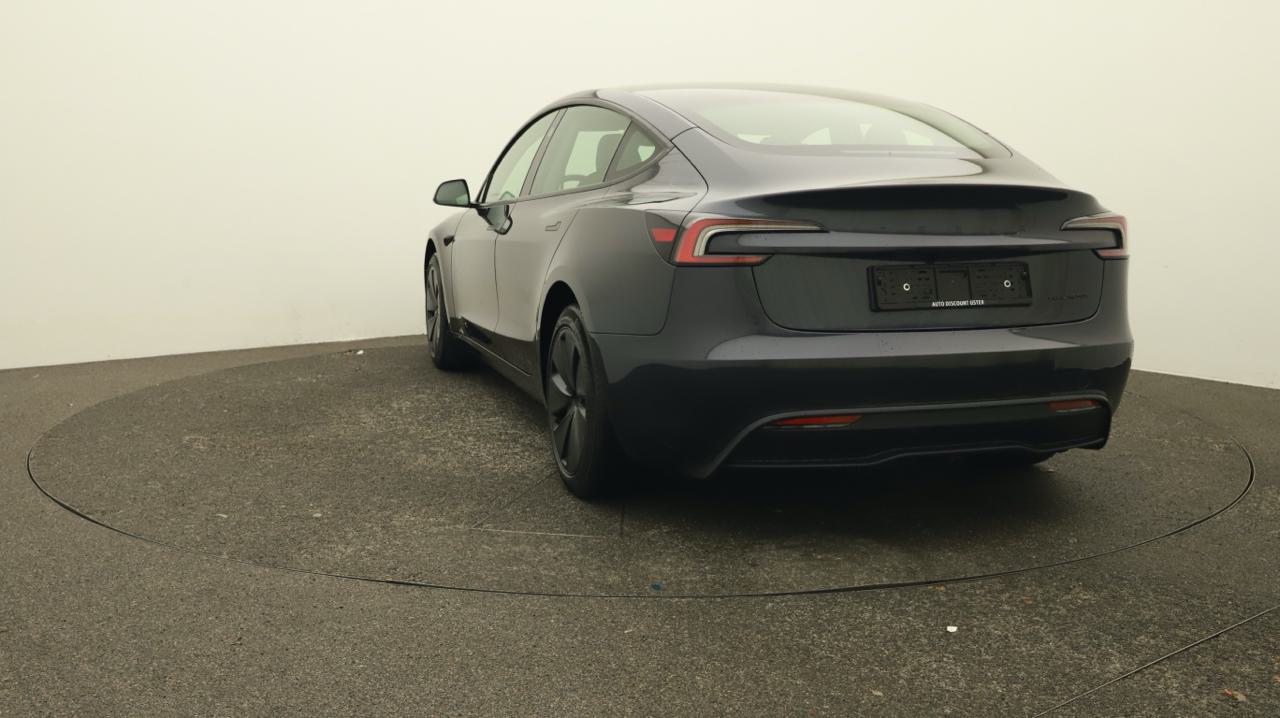 Tesla<br>Model 3 Long Range Dual Motor AWD