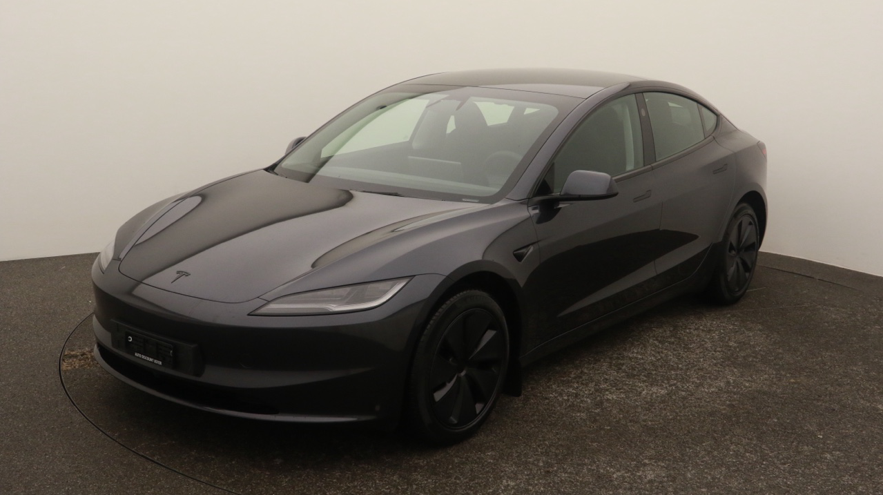 Tesla<br>Model 3 Long Range Dual Motor AWD