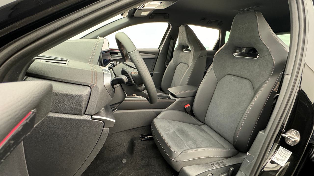 Cupra<br>LEON ST 2.0 TSI VZ DSG 4Drive