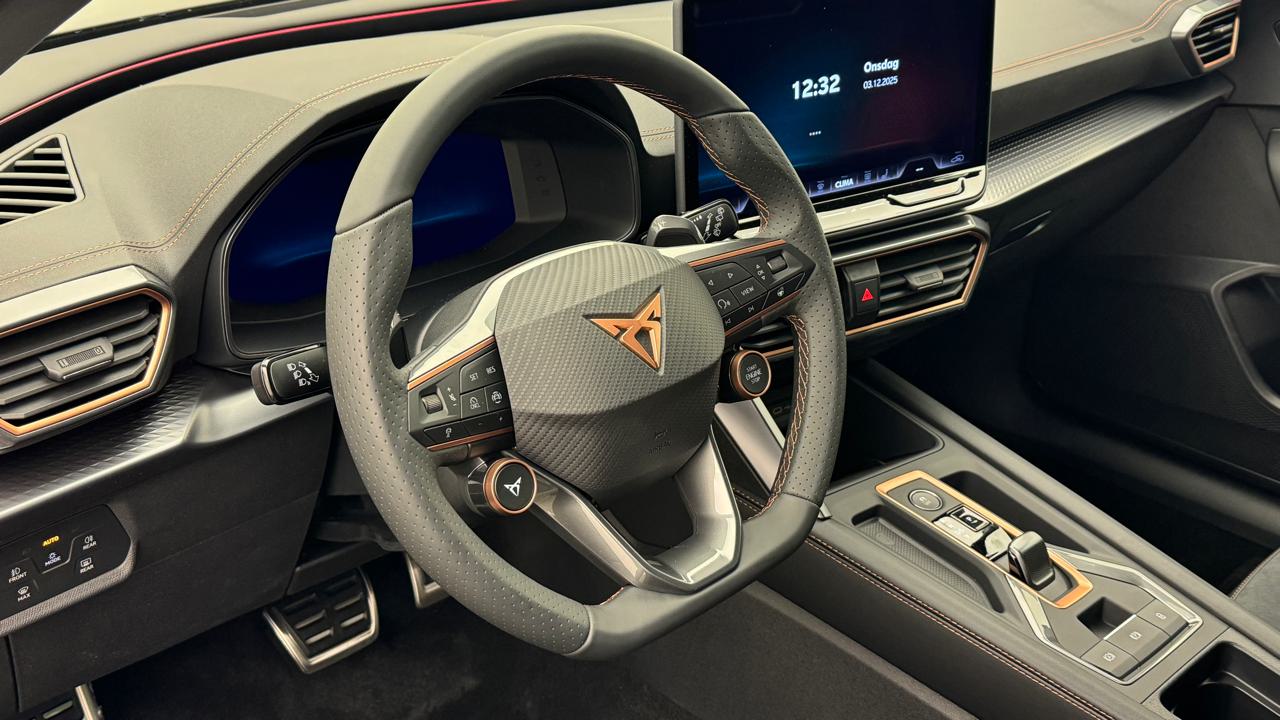 Cupra<br>LEON ST 2.0 TSI VZ DSG 4Drive