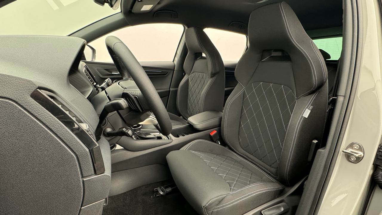 Skoda<br>Karoq 1.5 TSI SportLine DSG