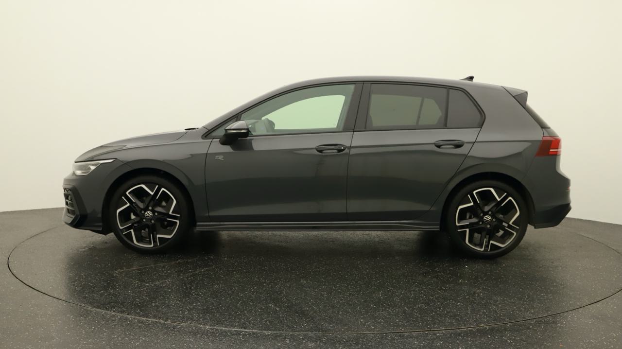 VW<br>Golf VIII 1.5 e TSI mHEV R-Line DSG