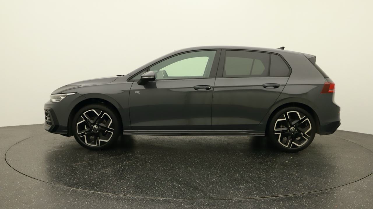 VW<br>Golf VIII 1.5 e TSI mHEV R-Line DSG