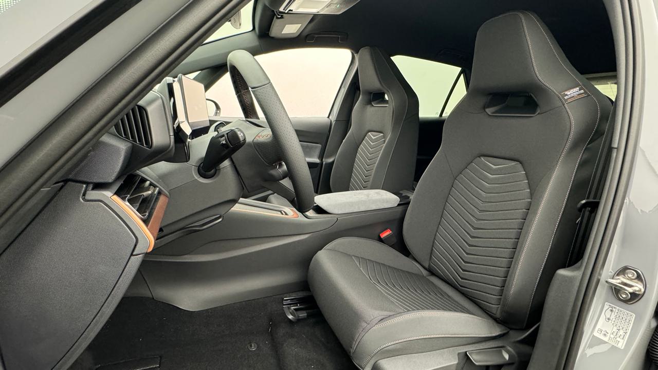 Cupra<br>Born 59 kWh e-Boost