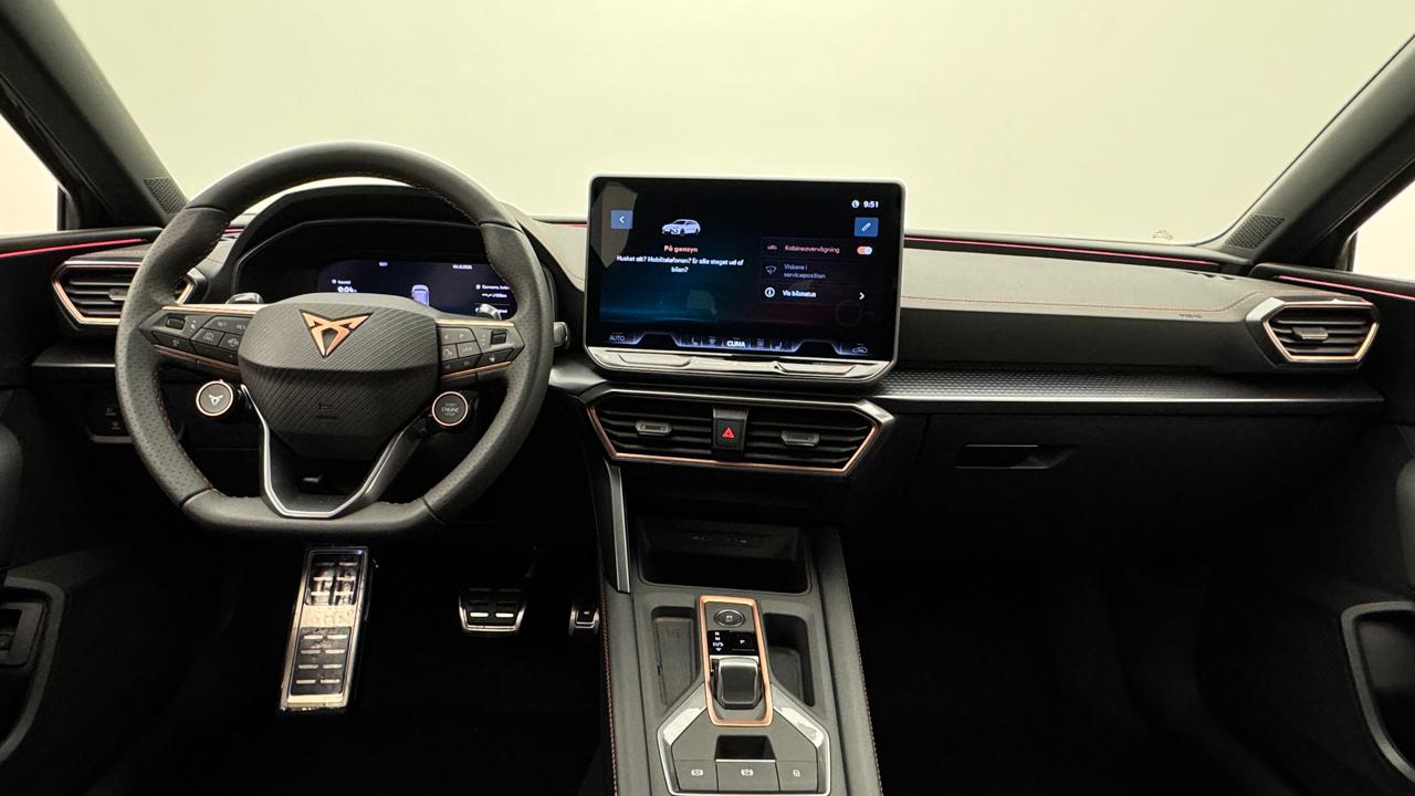 Cupra<br>LEON ST 2.0 TSI VZ DSG 4Drive