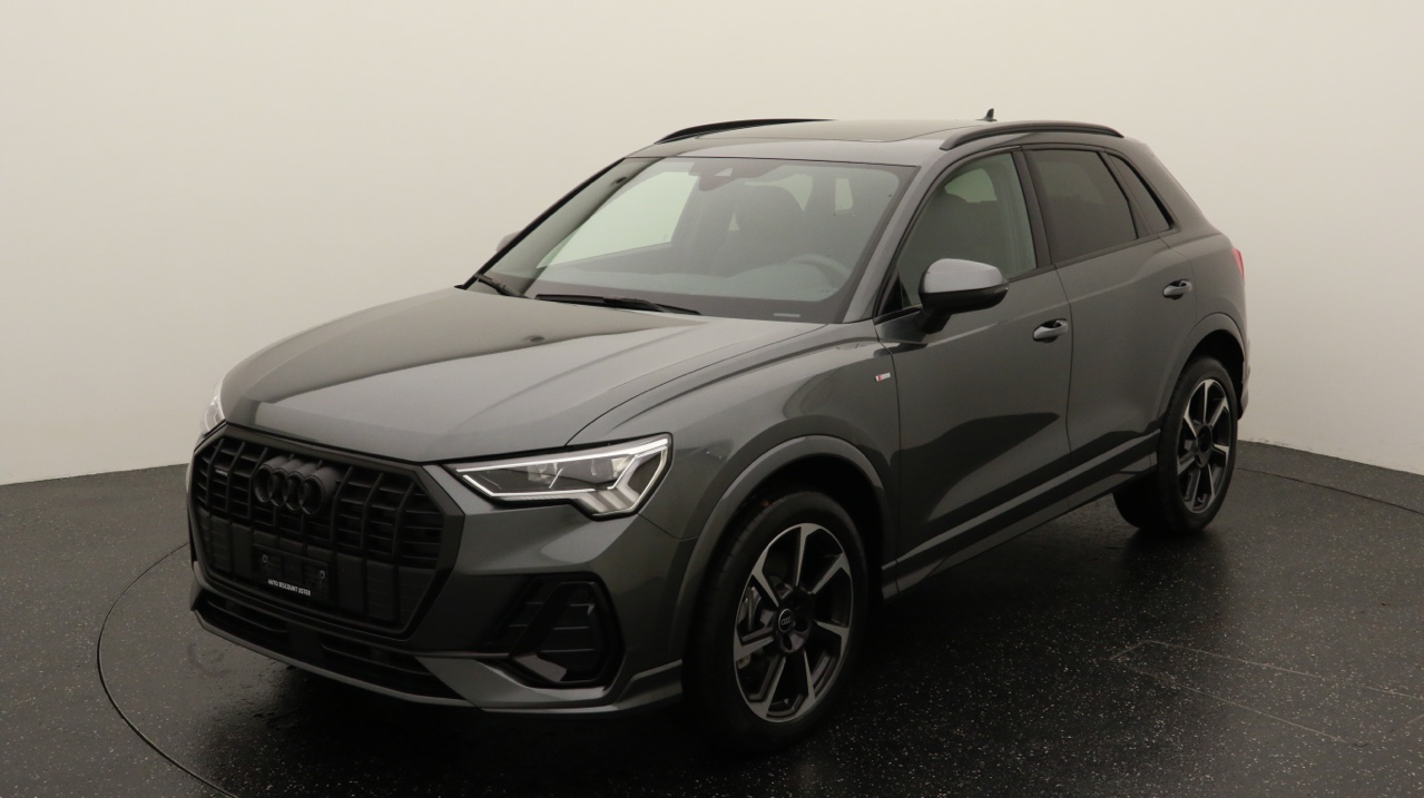 Audi<br>Q3 40 TFSI S line quattro S-tronic