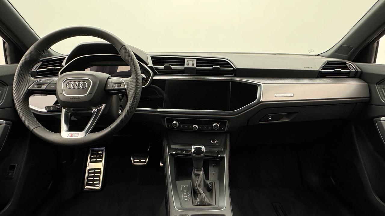 Audi<br>Q3 Sportback 40 TDI S line quattro S-tronic