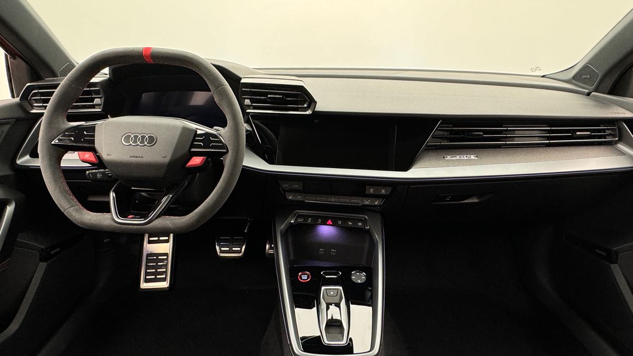 Audi<br>RS3 Sportback 2.5 TSI quattro S-tronic