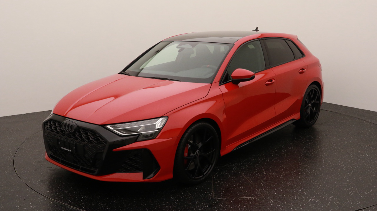 Audi<br>RS3 Sportback 2.5 TSI quattro S-tronic