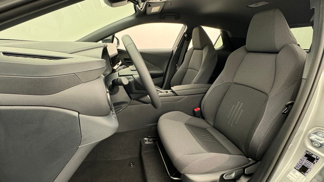 Toyota<br>C-HR 1.8 HSD CVT Sport