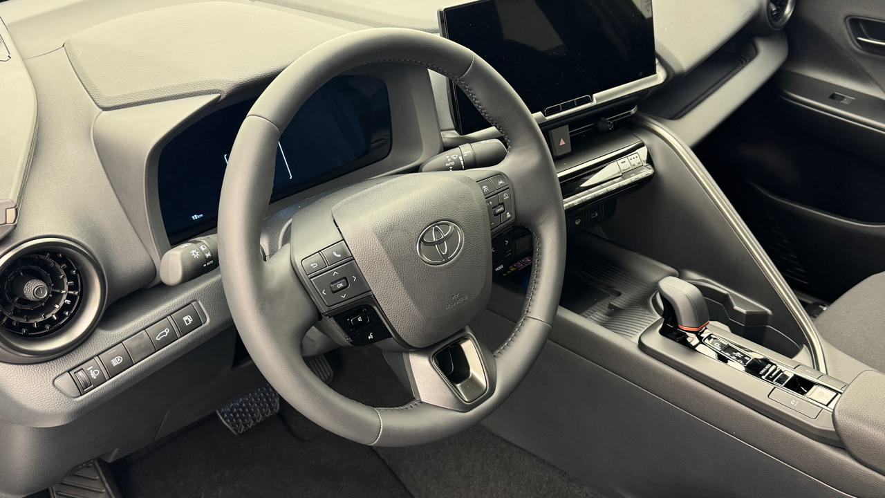 Toyota<br>C-HR 1.8 HSD CVT Sport