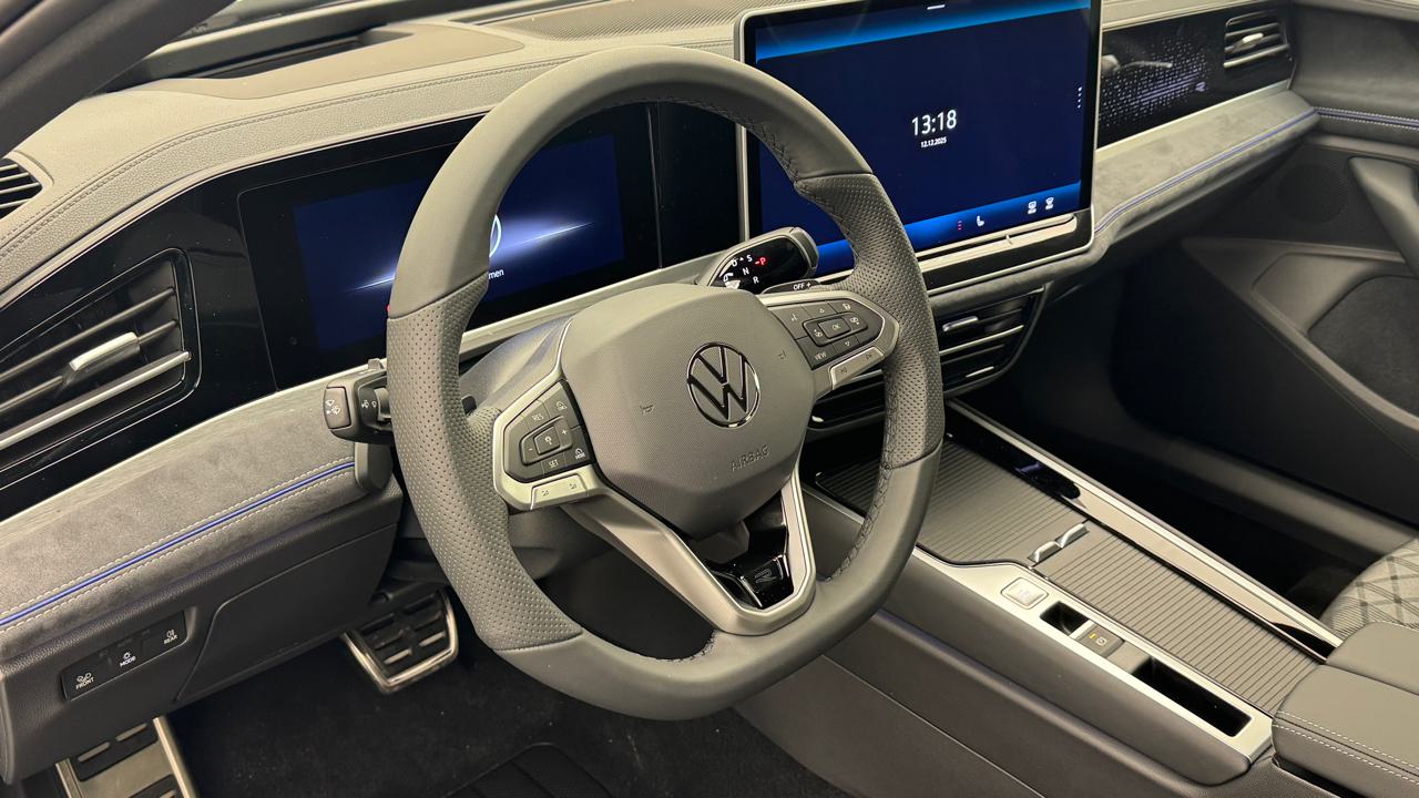 VW<br>Passat Variant 2.0 TSI evo4 R-Line 4 Motion DSG