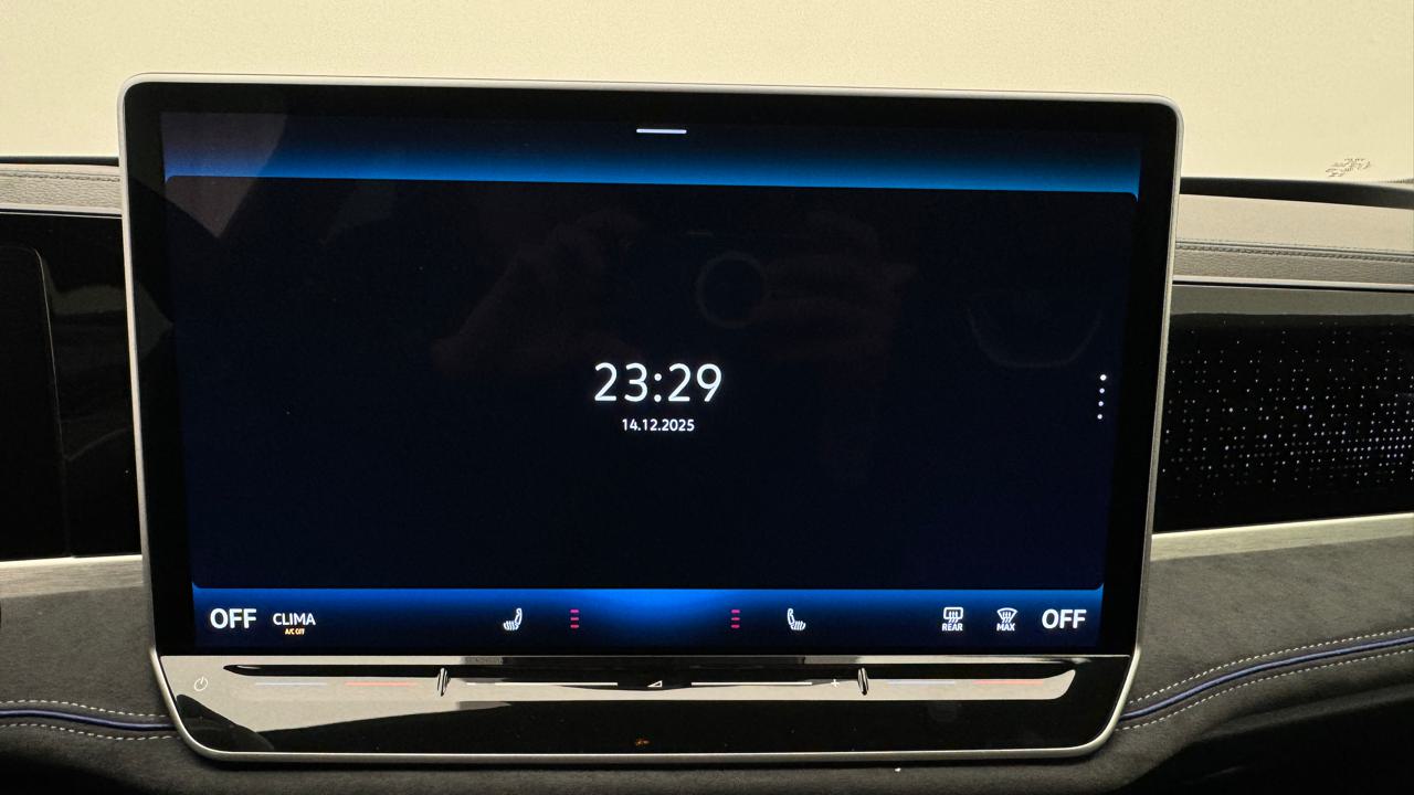 VW<br>Passat Variant 2.0 TDI evo R-Line 4 Motion DSG