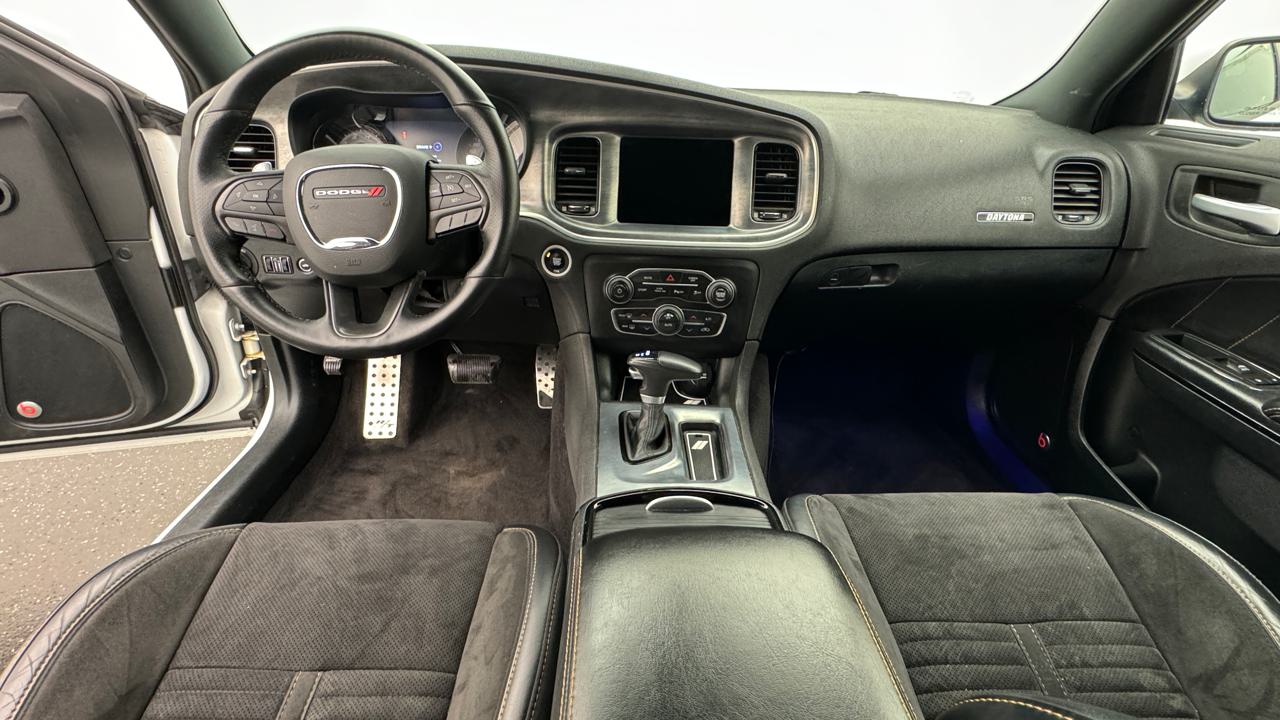Dodge<br>Charger 5.7L V8 R/T Daytona