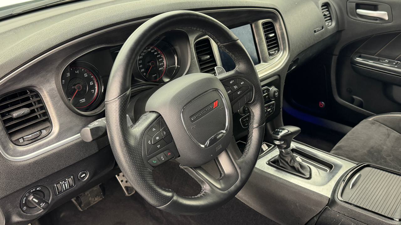 Dodge<br>Charger 5.7L V8 R/T Daytona