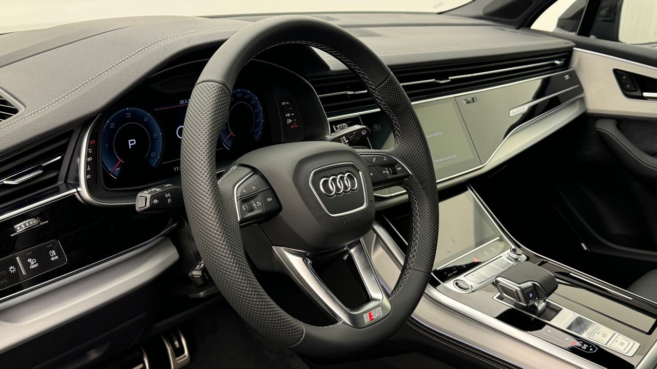 Audi<br>Q7 SUV TDI quattro 210 kW S Line tiptronic
