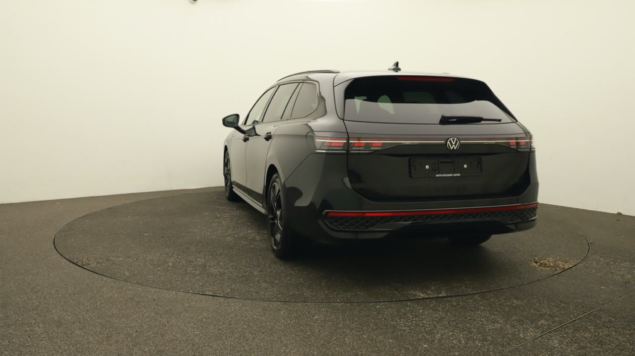 VW<br>Passat Variant 2.0 TSI evo4 R-Line 4 Motion DSG