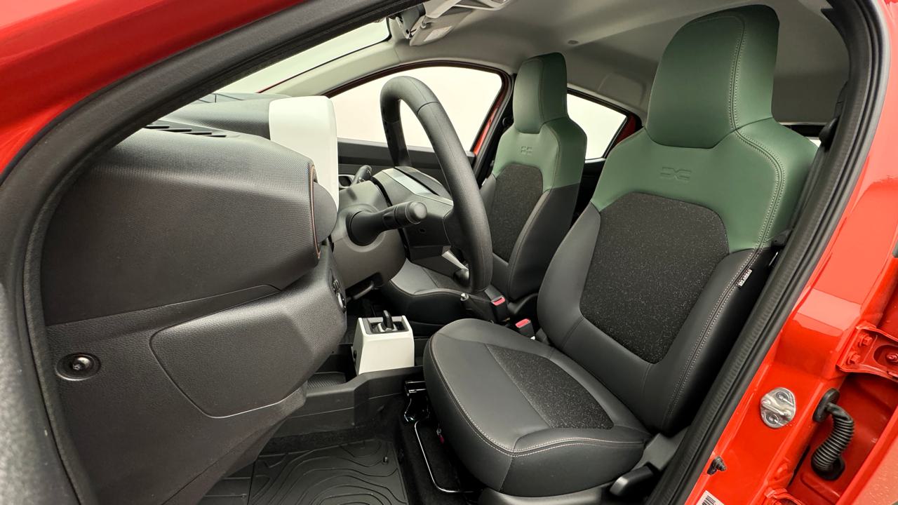 Dacia<br>Spring 27 kWh Extreme