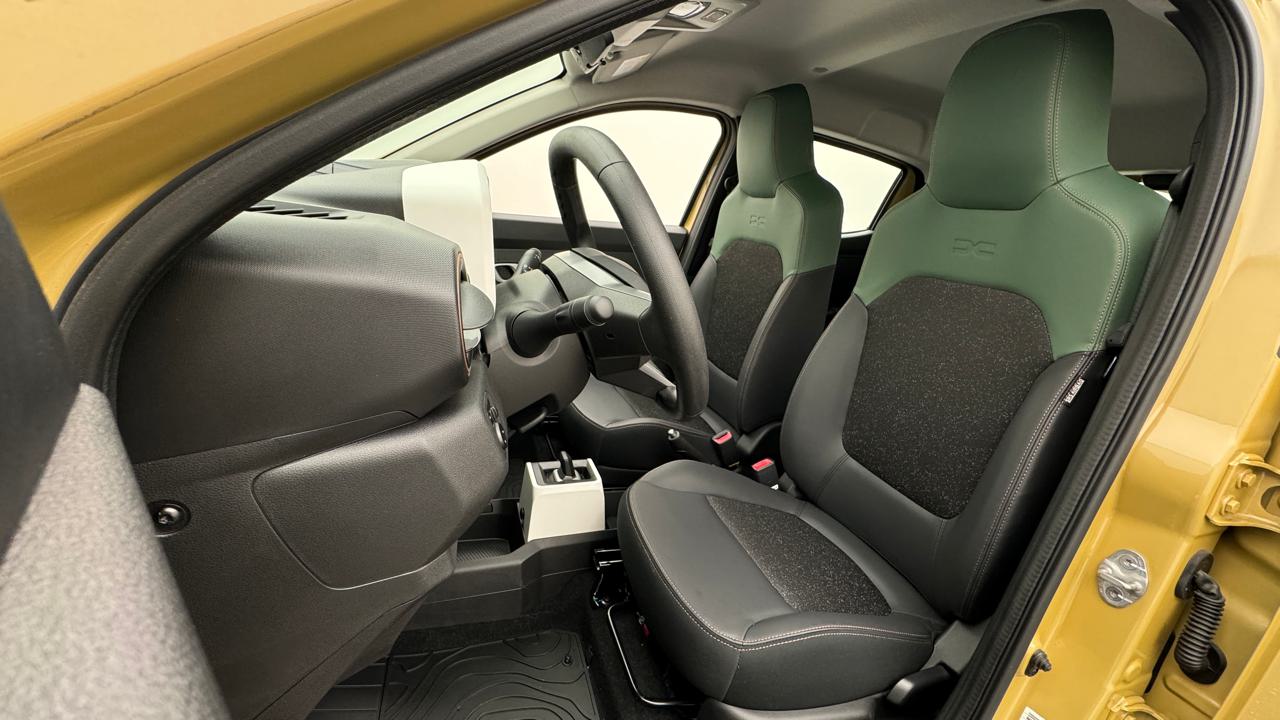 Dacia<br>Spring 27 kWh Extreme