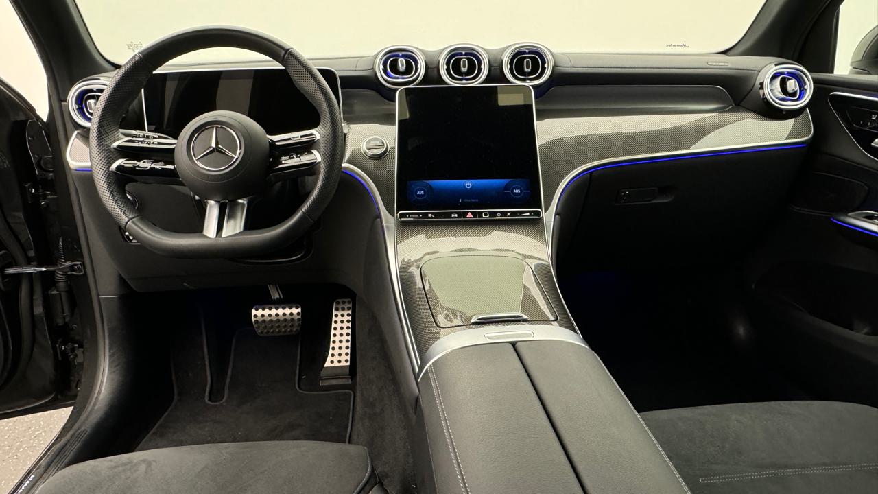 Mercedes<br>GLC 300 d 4Matic AMG Line 9G-Tronic