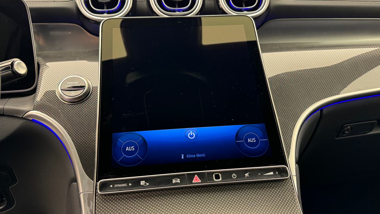 Mercedes<br>GLC 300 d 4Matic AMG Line 9G-Tronic