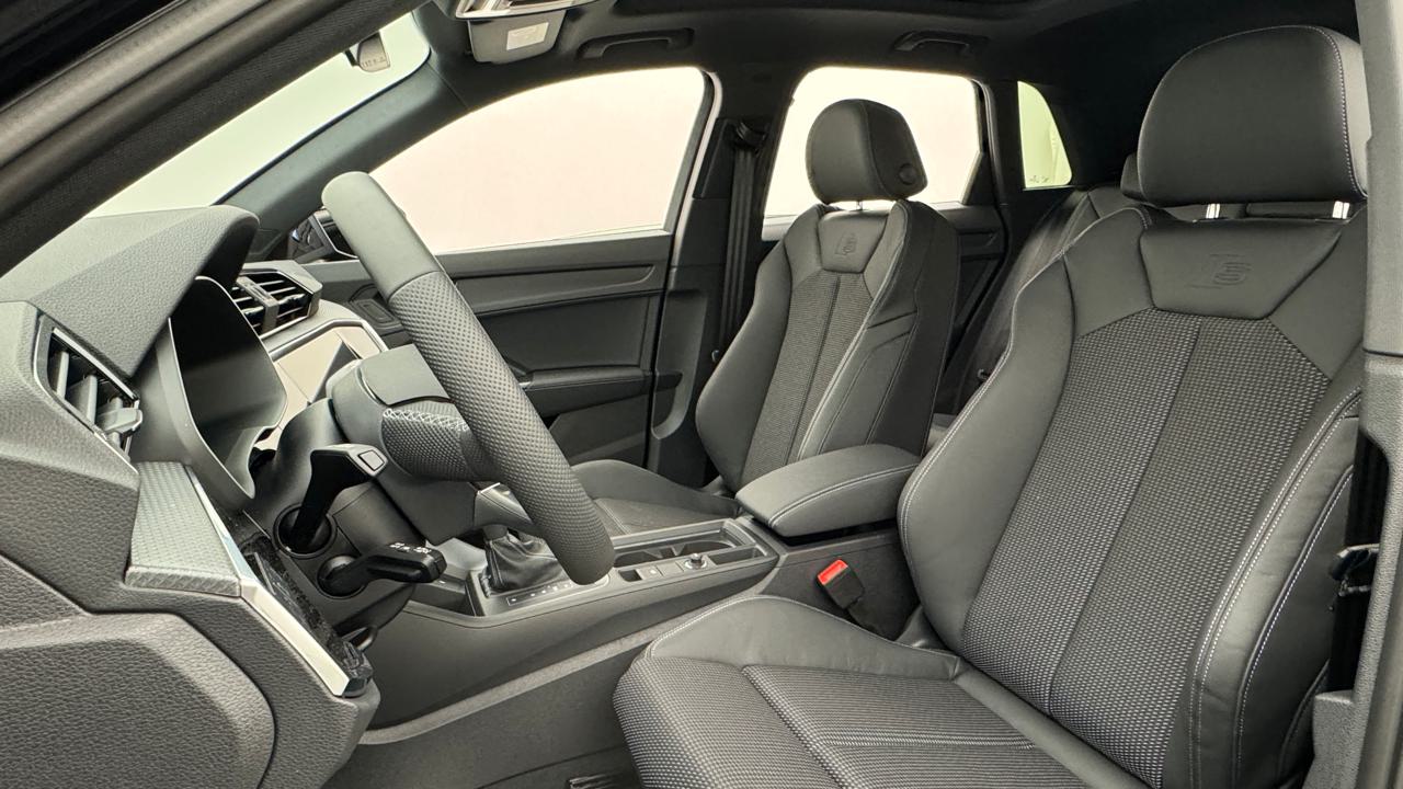 Audi<br>Q3 40 TDI S line quattro S-tronic