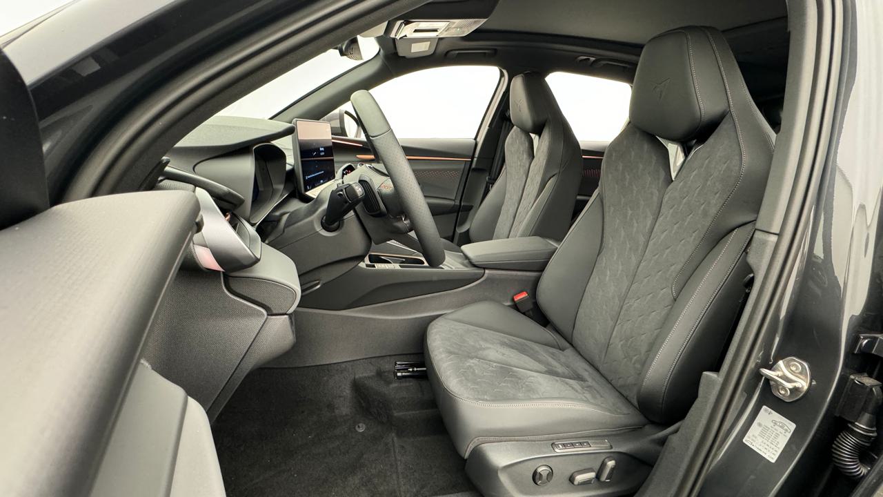 Cupra<br>Terramar 1.5 eHybrid DSG VZ