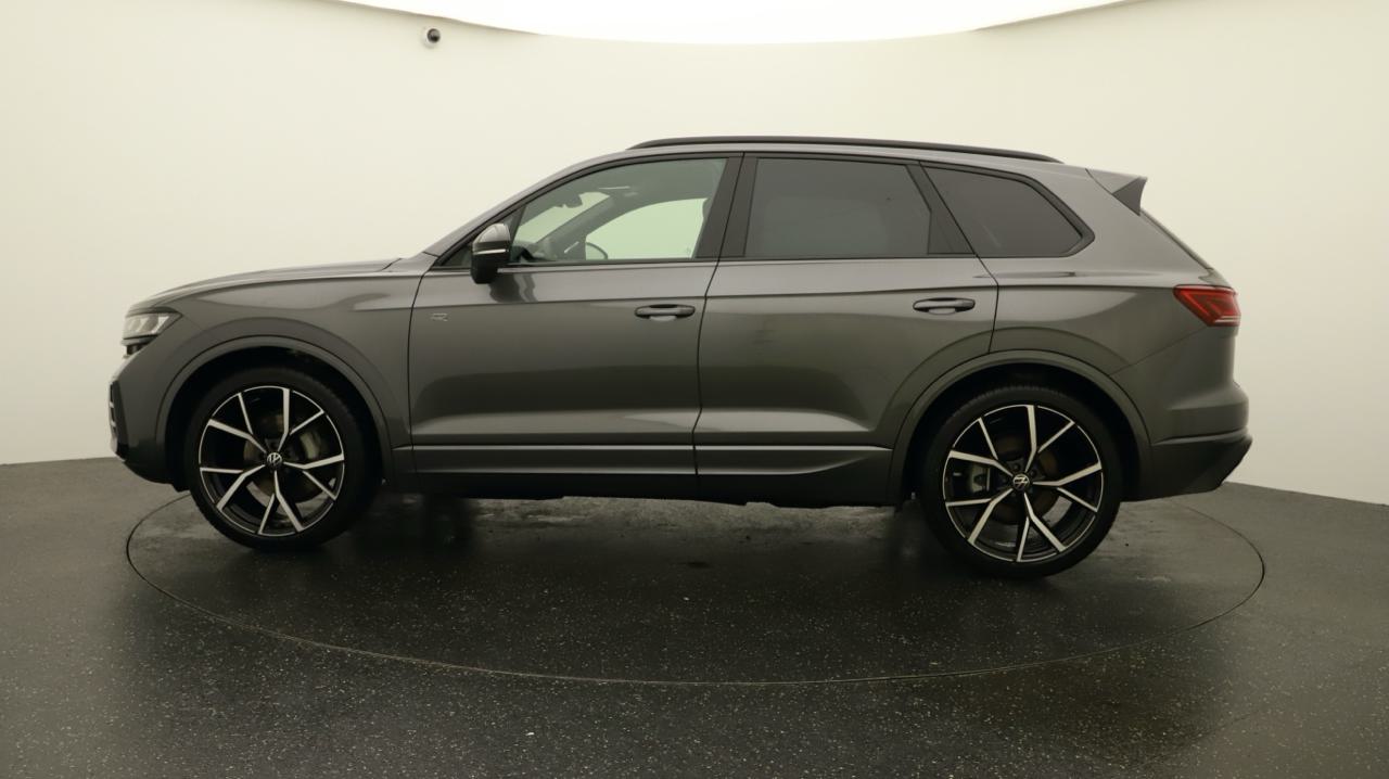VW<br>Touareg 3.0 TDI R-Line Tiptronic