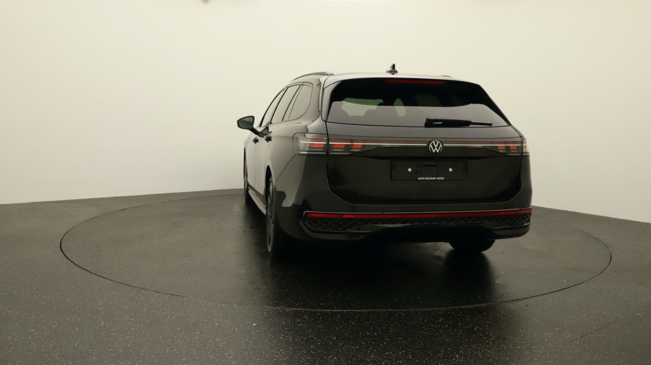 VW<br>Passat Variant 2.0 TDI evo R-Line 4 Motion DSG