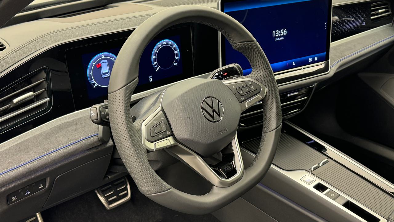 VW<br>Passat Variant 2.0 TDI evo R-Line 4 Motion DSG