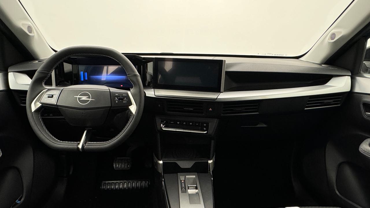 Opel<br>Frontera-e 44 kWh GS