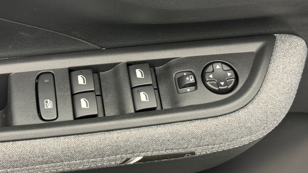 Opel<br>Frontera-e 44 kWh GS