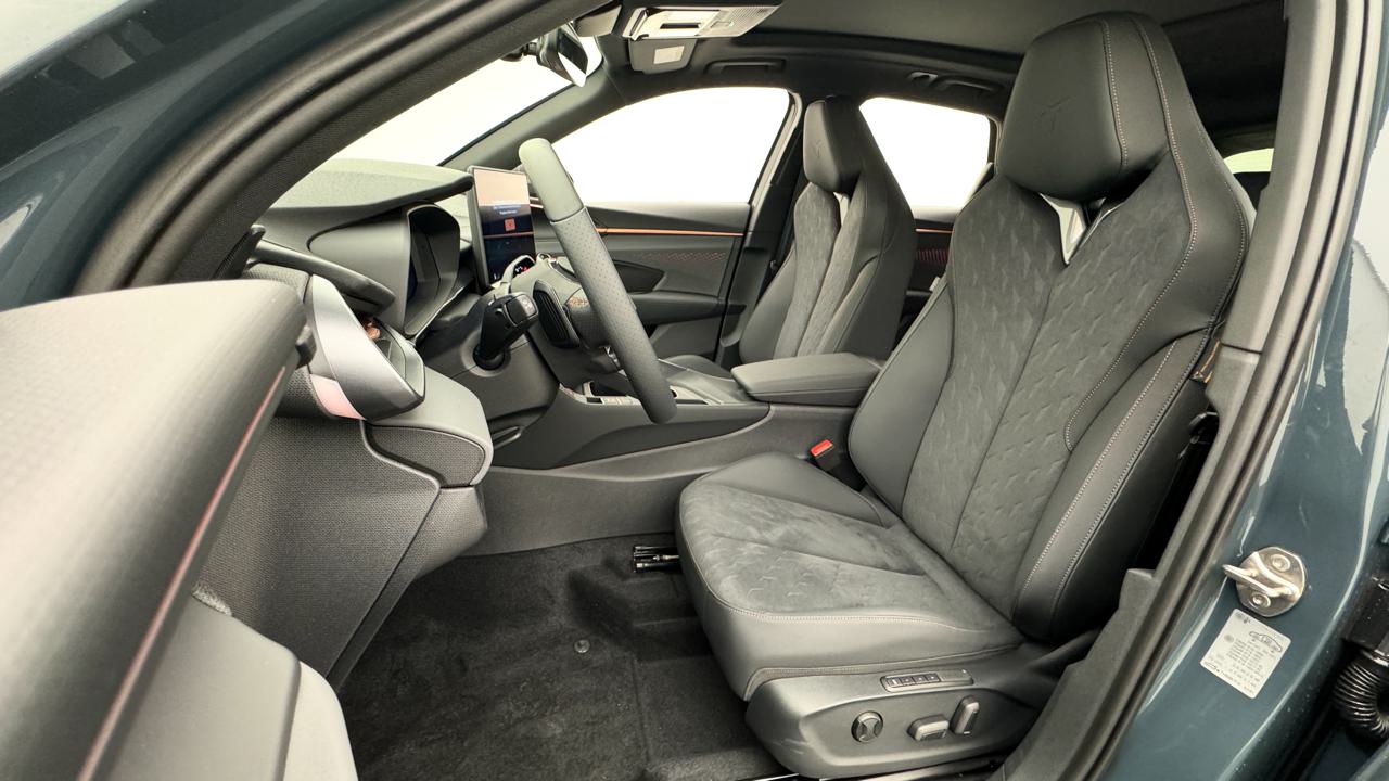 Cupra<br>Terramar 1.5 eHybrid DSG VZ