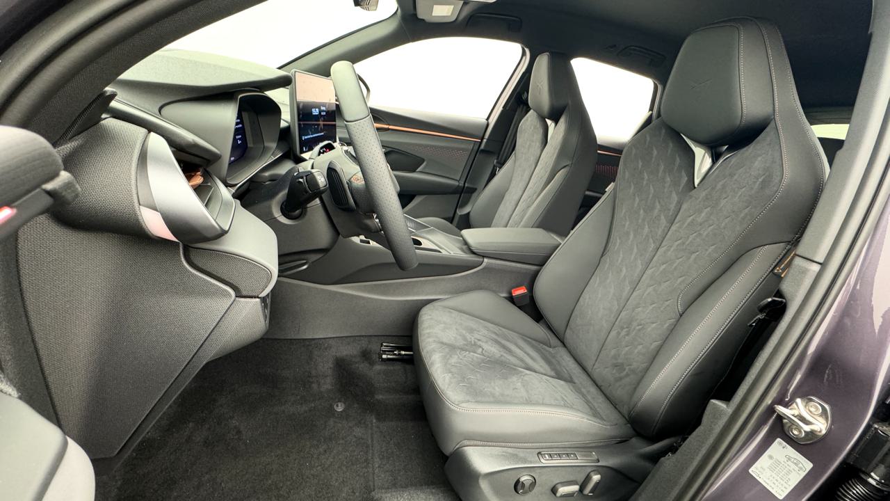 Cupra<br>Terramar 1.5 eHybrid DSG VZ