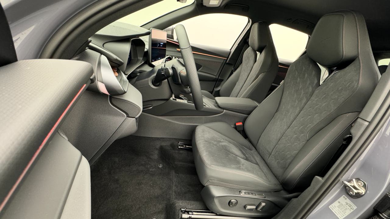 Cupra<br>Terramar 1.5 eHybrid DSG VZ