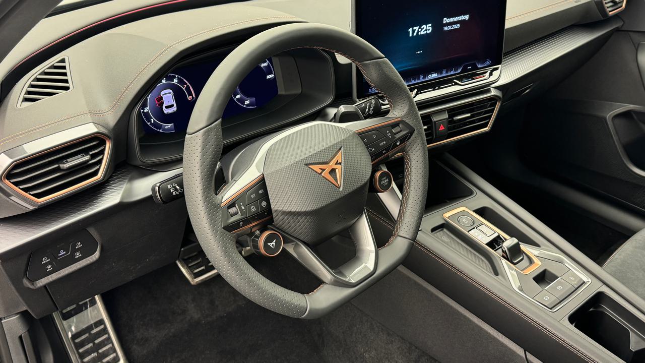 Cupra<br>LEON 2.0 TSI VZ DSG