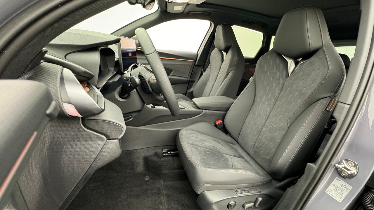 Cupra<br>Terramar 1.5 eHybrid DSG VZ