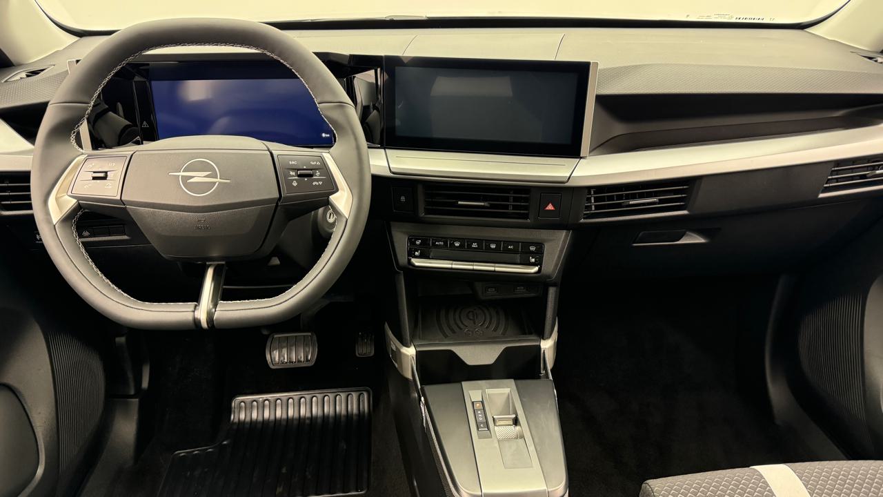 Opel<br>Frontera-e 44 kWh GS